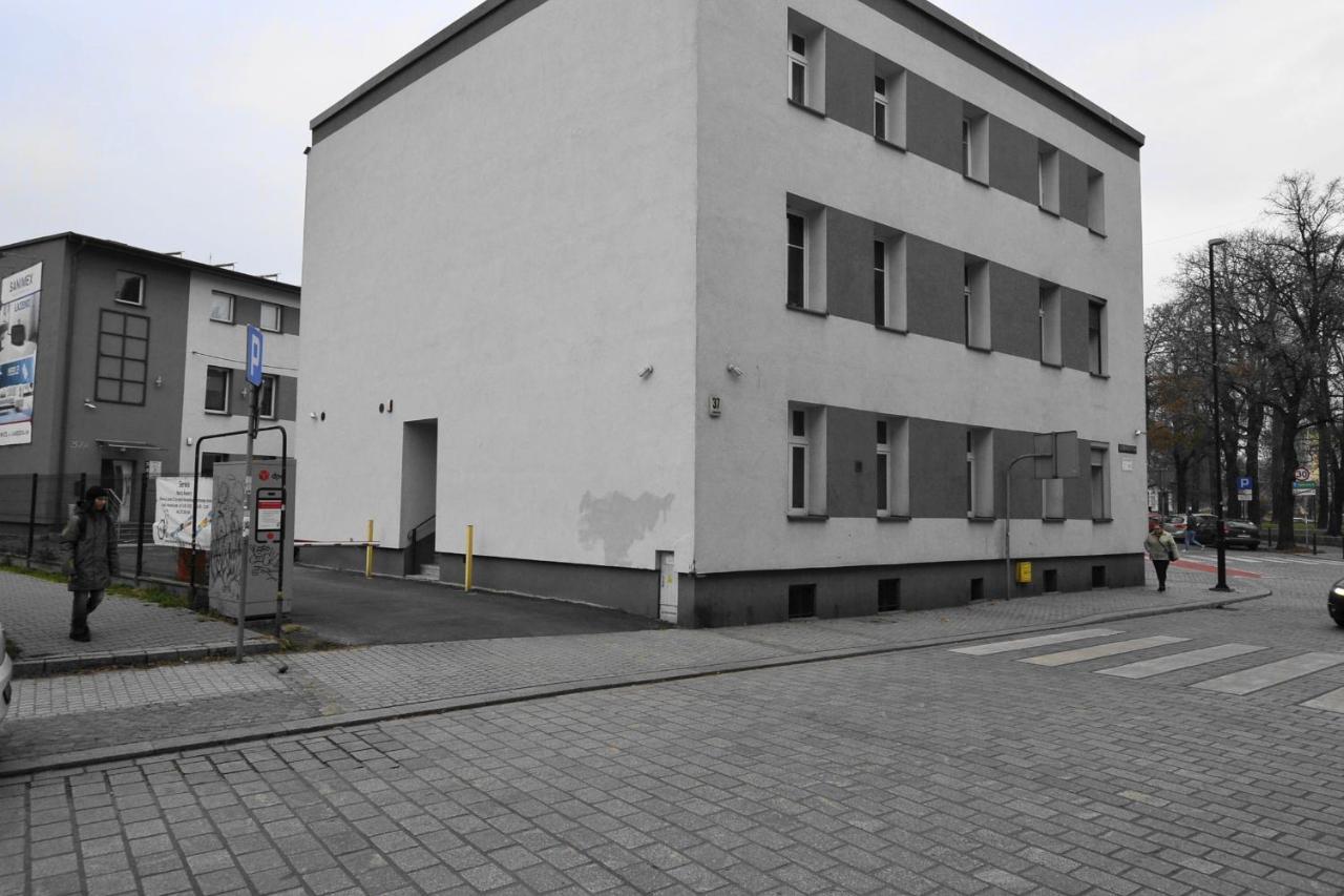Apartament Platynowy - Centrum Gliwic Z Parkingiem Gliwice Exterior photo